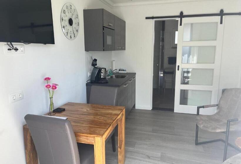 تختخواب و صبحانه Luxe Kamer Chambre Renard Met Eigen Terras