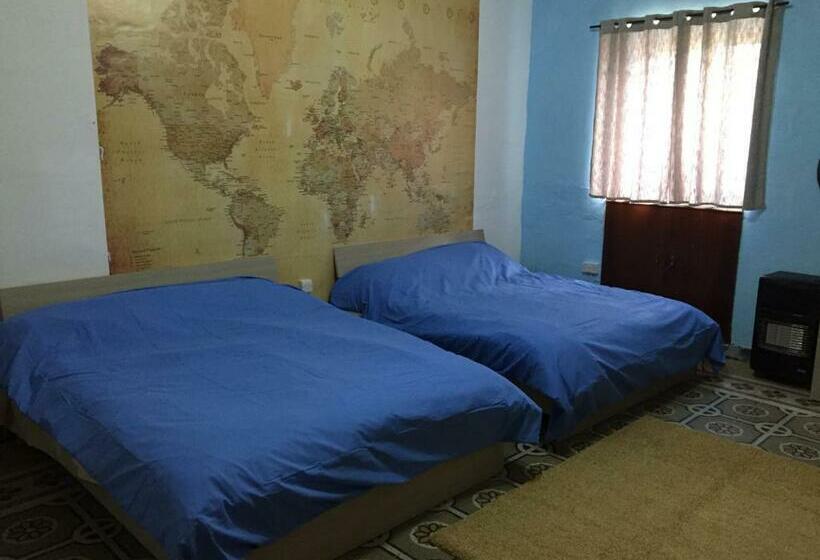 تختخواب و صبحانه Sunrise Apartment