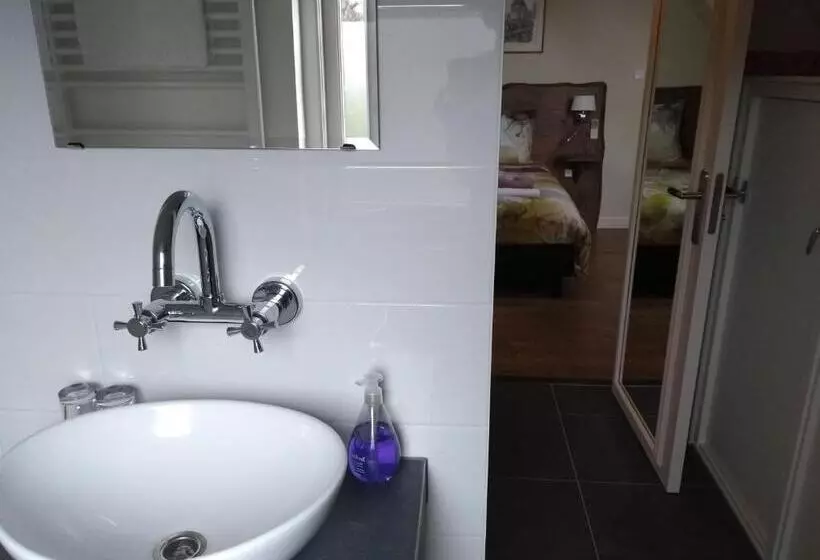 Bed & Breakfast Ons Nest