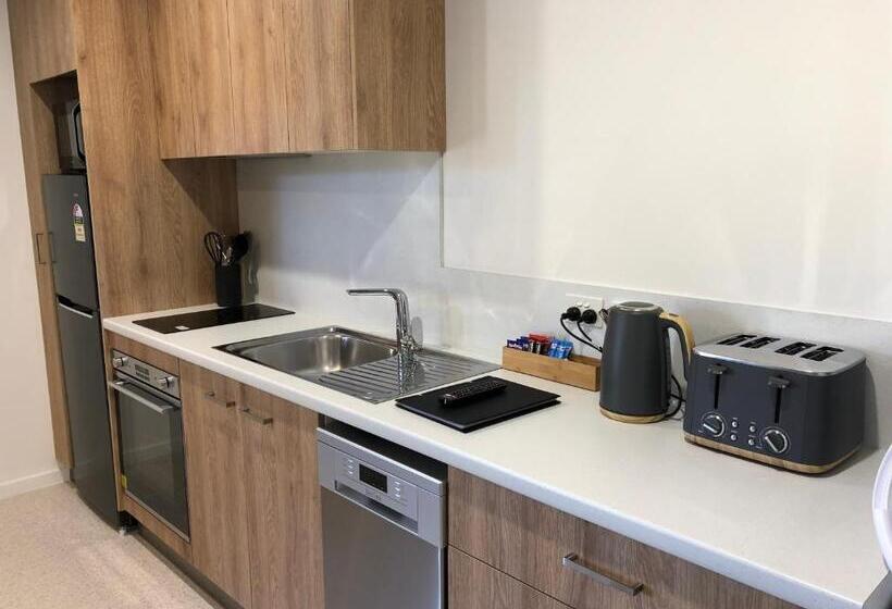 Отель Risdon Brook