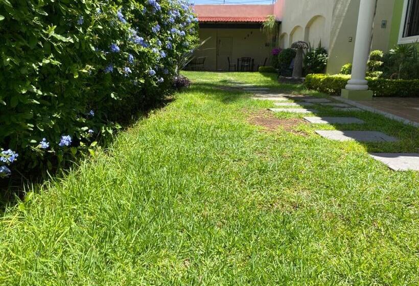 پانسیون Estancia Santa Fe