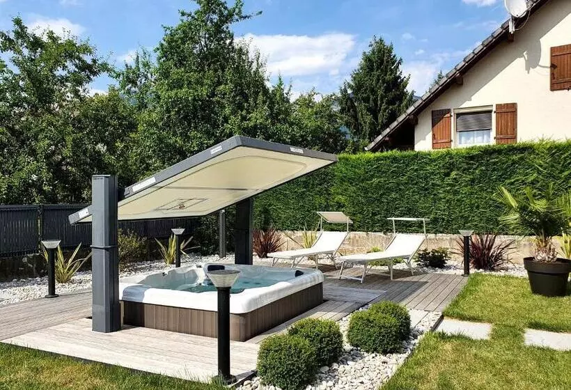 ペンション La Porte Des Alpes Chambres D Hôtes