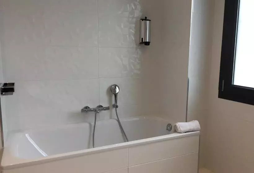 ペンション La Porte Des Alpes Chambres D Hôtes