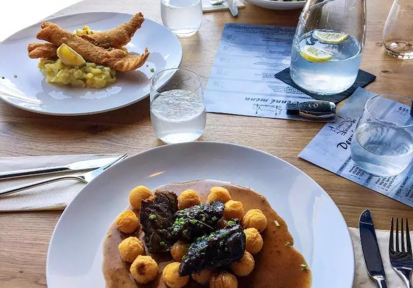 Majatalo Penzión Elements