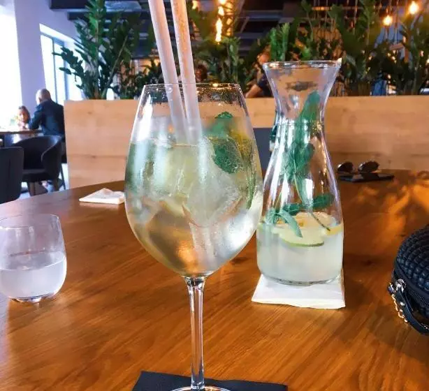 Majatalo Penzión Elements