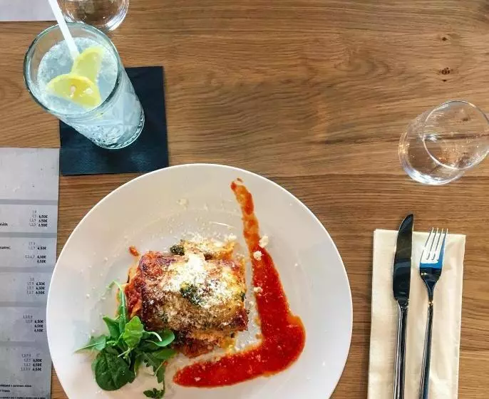 Majatalo Penzión Elements