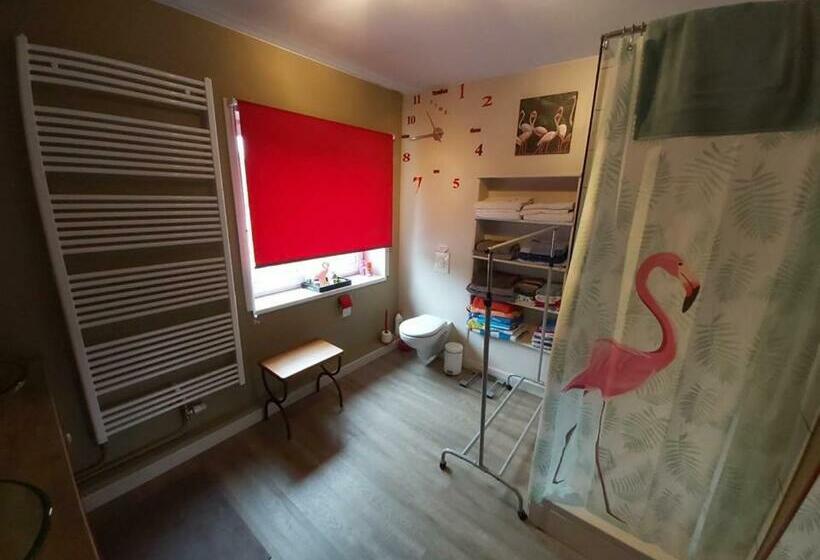 تختخواب و صبحانه Claire De Meuse Rooms Of December Fairyland