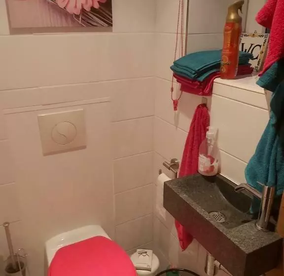 Aamiaismajoitus (B&B) Claire De Meuse Rooms Of December Fairyland