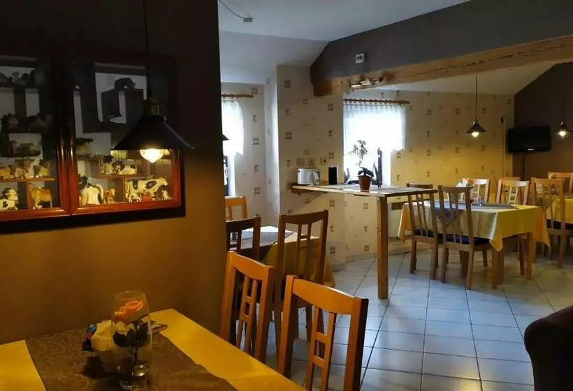 Aamiaismajoitus (B&B) Pension Deerkemer Kuh