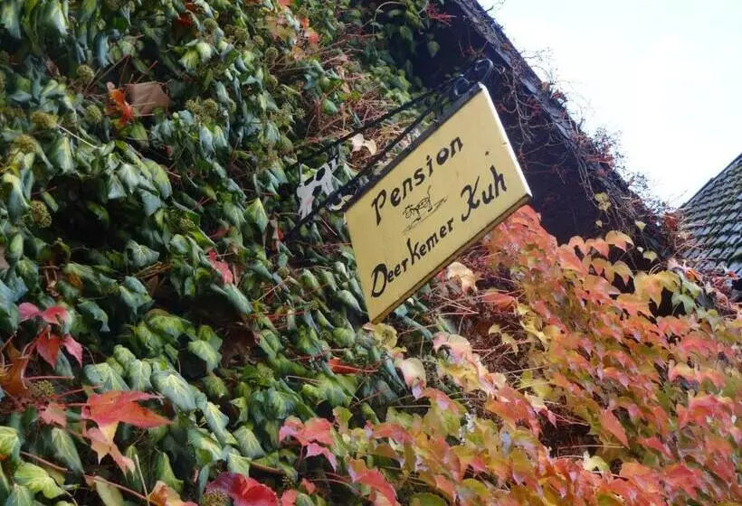 Aamiaismajoitus (B&B) Pension Deerkemer Kuh