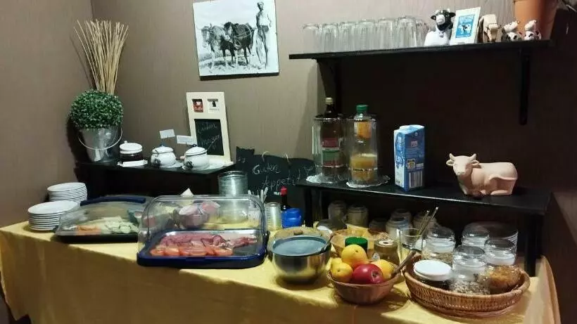 Aamiaismajoitus (B&B) Pension Deerkemer Kuh