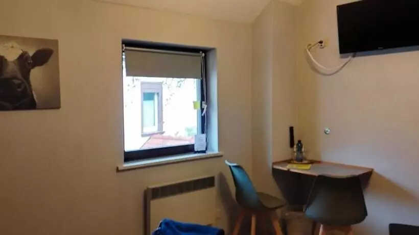 Aamiaismajoitus (B&B) Pension Deerkemer Kuh