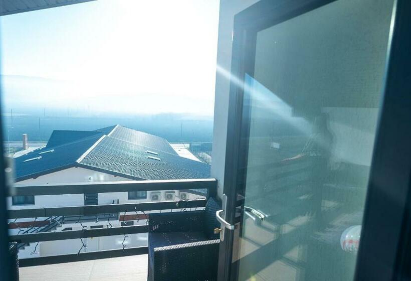 پانسیون Complex Noblesse