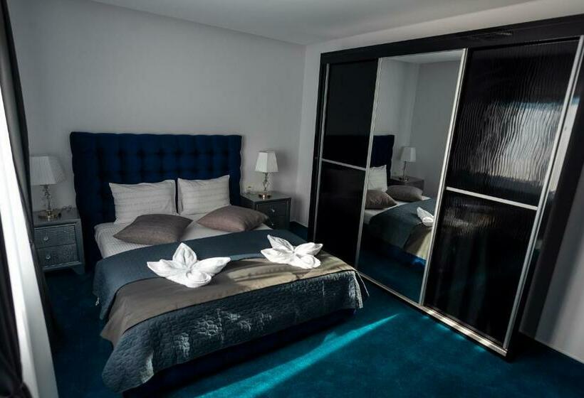 پانسیون Complex Noblesse