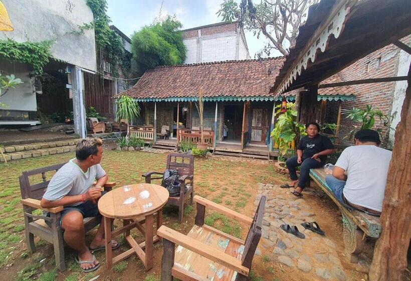Pensjonat Happy House Bnb Bromo Backpacker