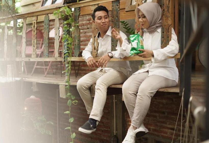 Pensjonat Happy House Bnb Bromo Backpacker