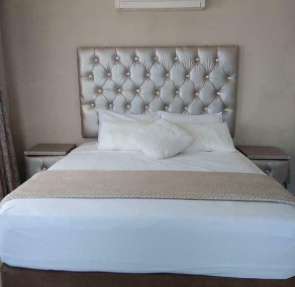 Пансион La Saville Bnb