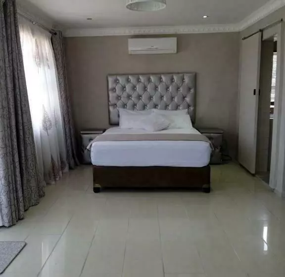 Majatalo La Saville Bnb