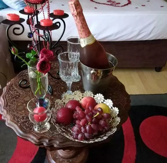 Majatalo La Saville Bnb