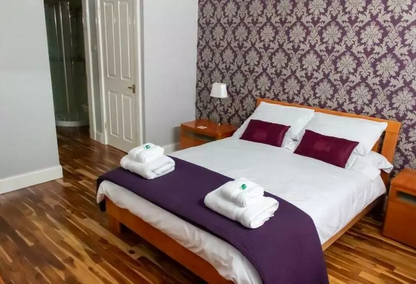 ペンション The Neuk