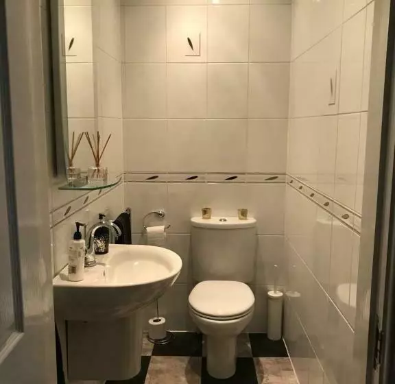 ペンション The Neuk