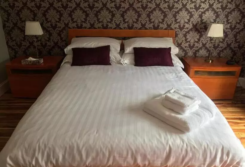 ペンション The Neuk