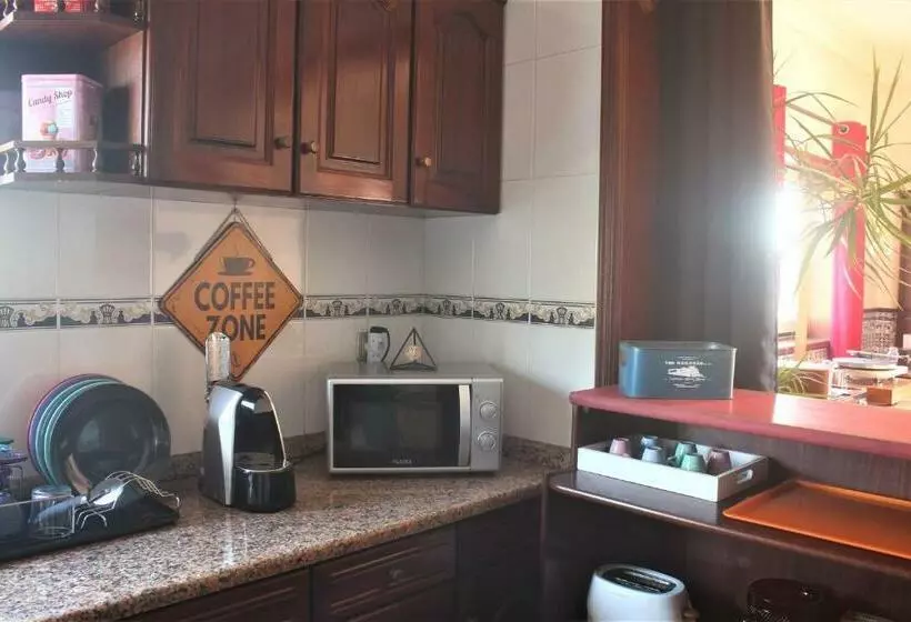 ペンション Vagos Art.lab