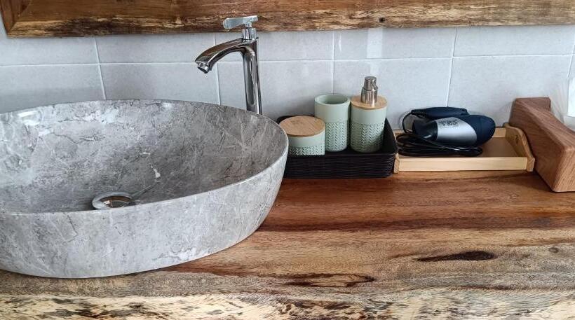 ユースホステル Gumi Ayu Ecostay