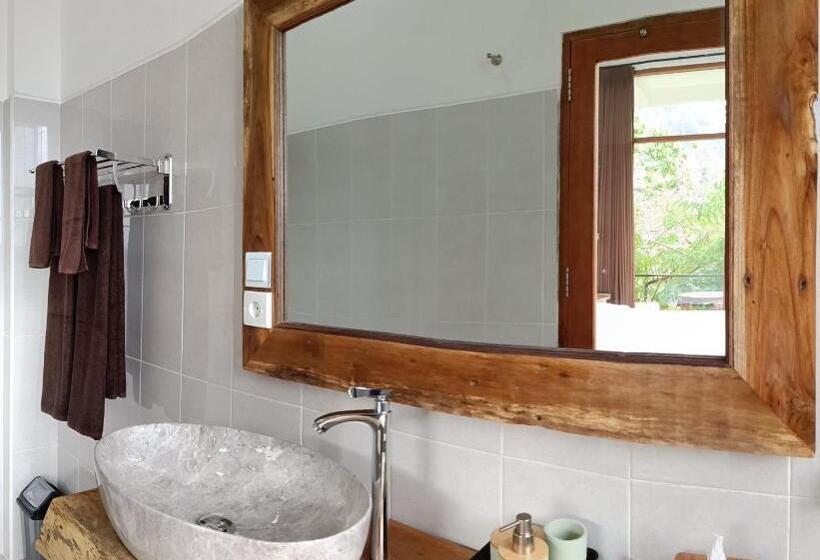 ユースホステル Gumi Ayu Ecostay