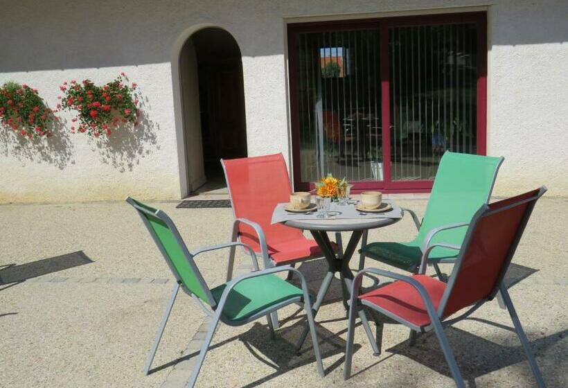 ベッドアンドブレックファースト Les Chambres Du Cru