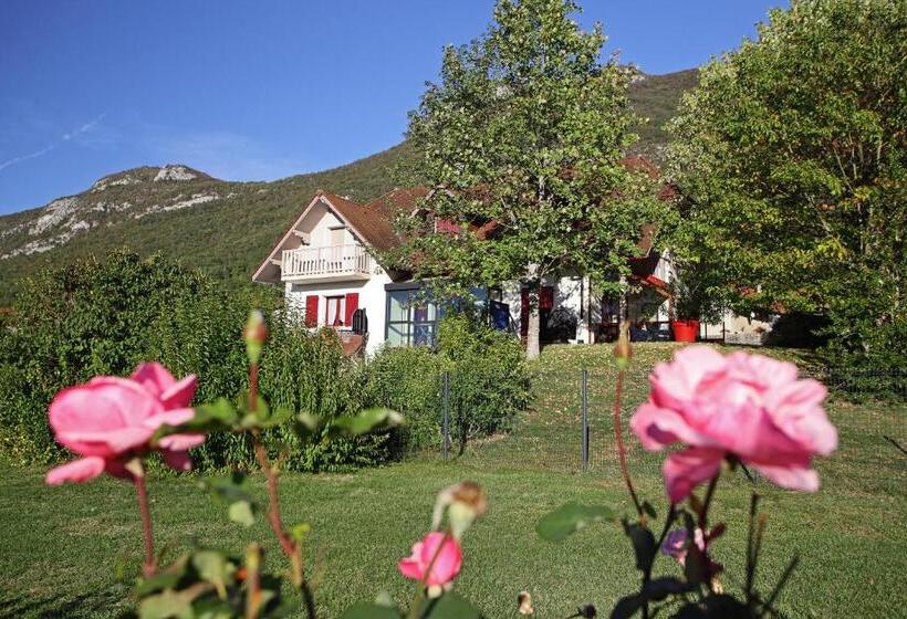 ベッドアンドブレックファースト Les Chambres Du Cru