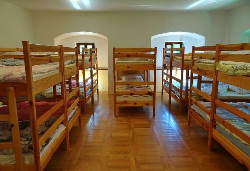 پانسیون Dom Pristava