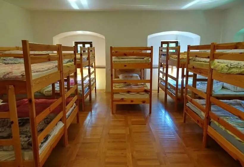 پانسیون Dom Pristava
