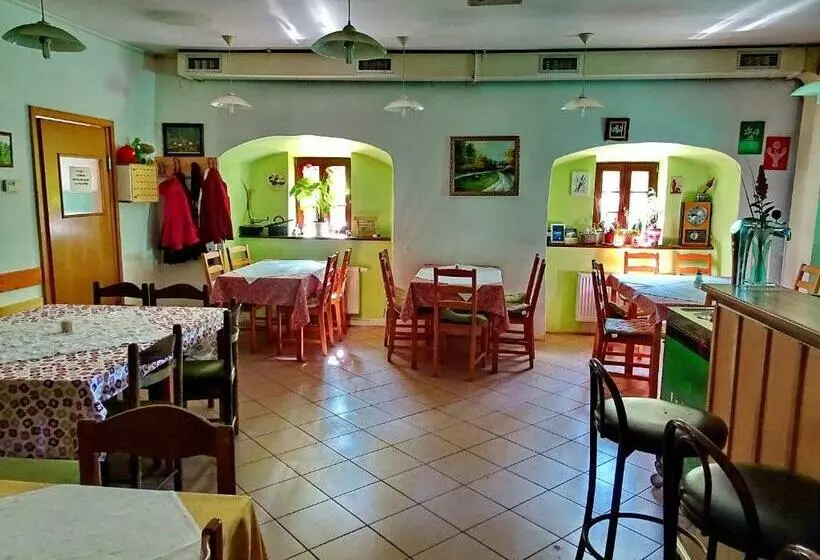 پانسیون Dom Pristava