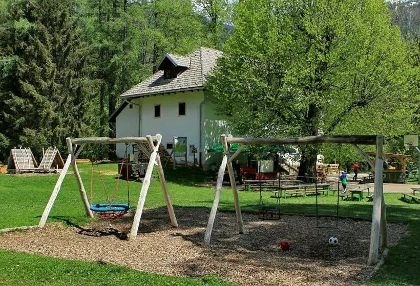 پانسیون Dom Pristava