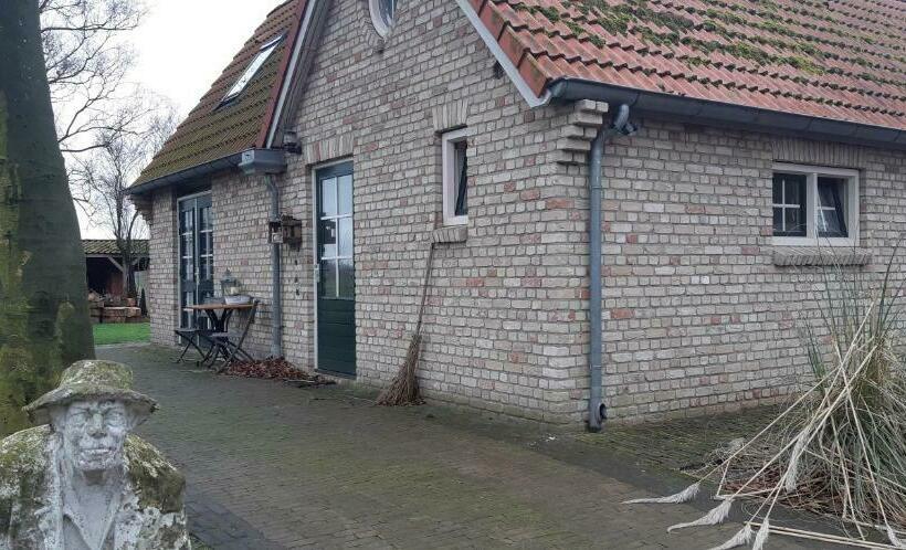 مبيت وإفطار De Waterjuffer