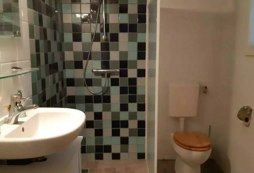 Aamiaismajoitus (B&B) De Waterjuffer