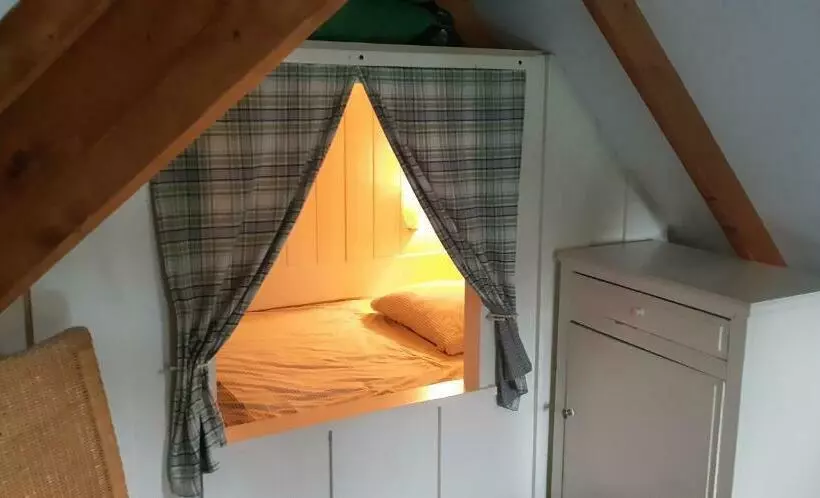 Aamiaismajoitus (B&B) De Waterjuffer