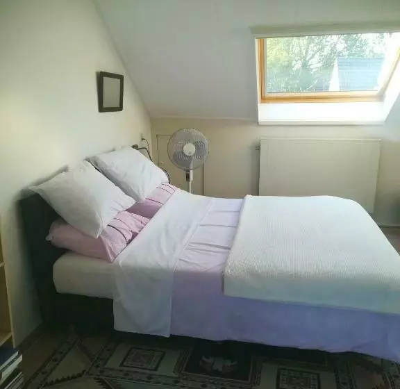 ベッドアンドブレックファースト De Wielen