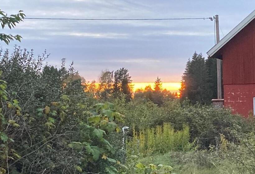 ベッドアンドブレックファースト Egen Stuga Med Delat Badrum