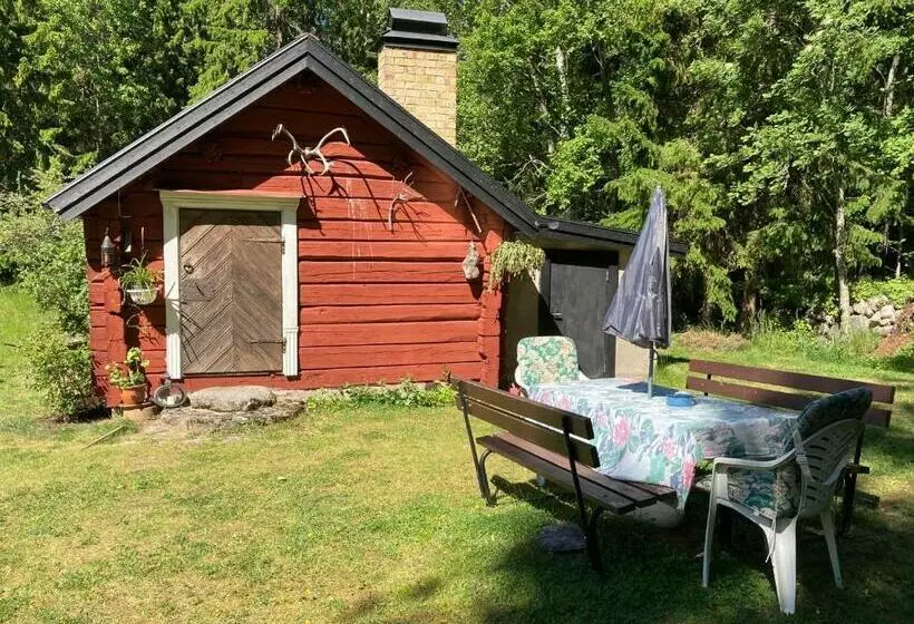 Aamiaismajoitus (B&B) Egen Stuga Med Delat Badrum