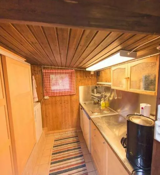 Aamiaismajoitus (B&B) Egen Stuga Med Delat Badrum