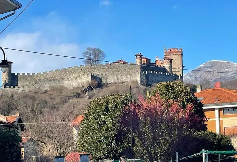 Majatalo Camera Con Vista Castello