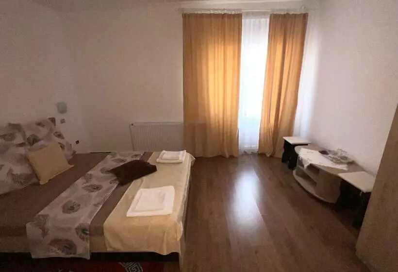 پانسیون Casa Giulia