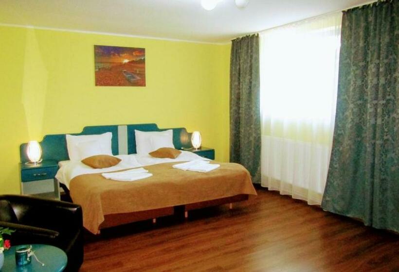 Пансион Casa Leucian