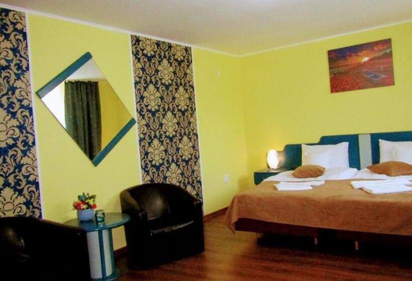 Пансион Casa Leucian