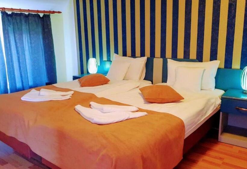 Пансион Casa Leucian