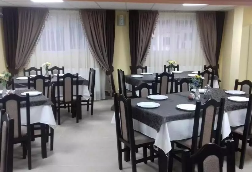 پانسیون Casa Leucian