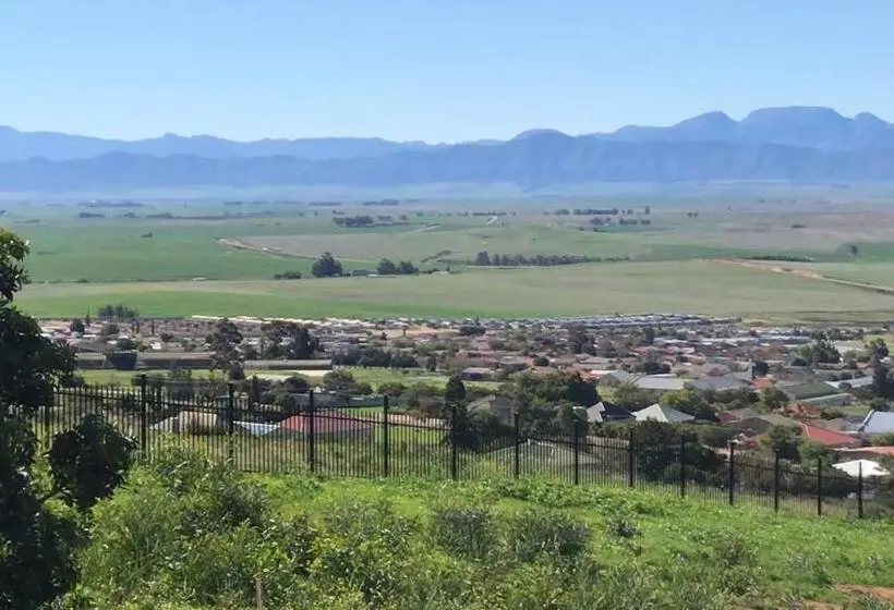 Majatalo La Liberté Freedom To Be