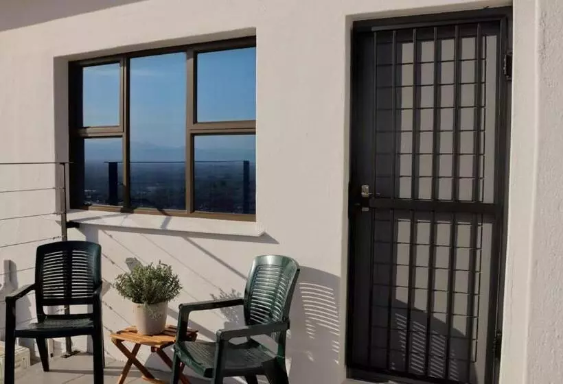 Majatalo La Liberté Freedom To Be